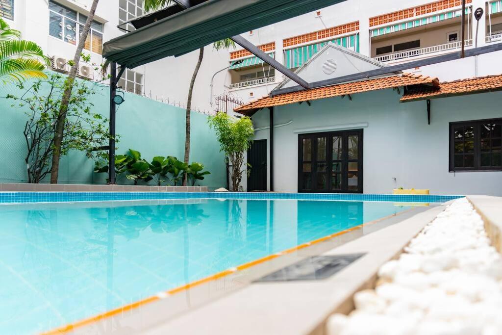 Biệt thự Starfield Golf Pool