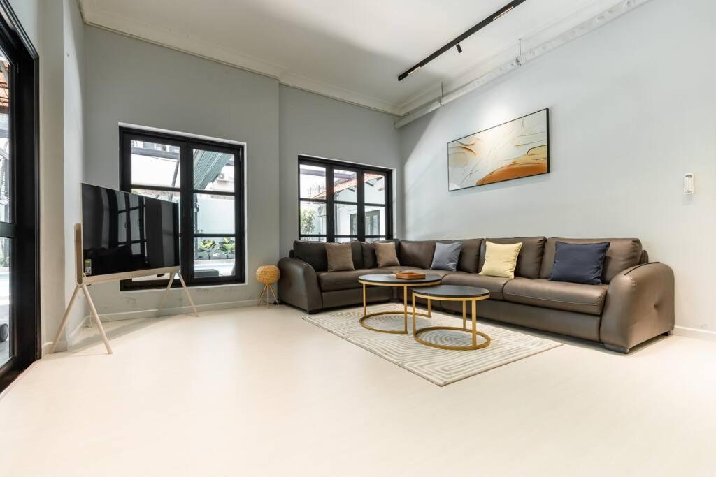 Starfield Golf Pool Villa Ho Chi Minh City